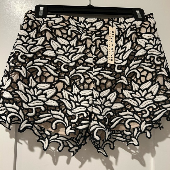 Alice + Olivia matching set. NWT. Size 2. - Picture 5 of 6